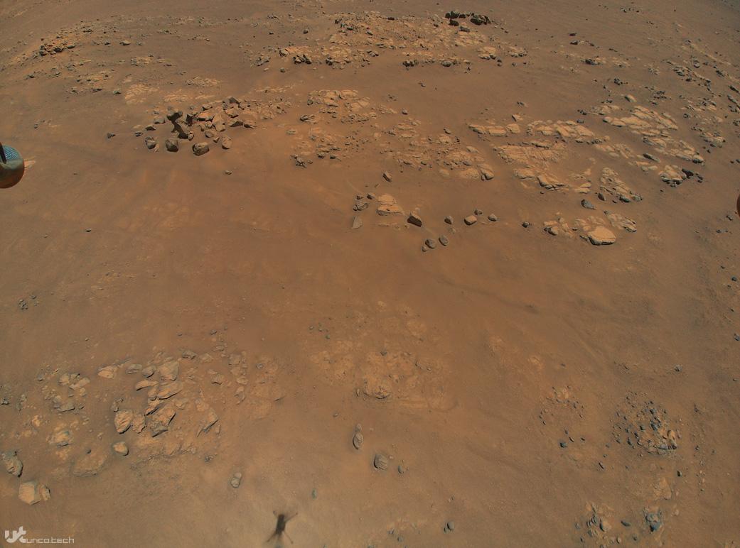 1626225694 nasa ingenuity helicopter mars terrain survey photo 1 - دوستی کاوشگر استقامت و هلیکوپتر نبوغ، مهم ترین عنصر ماموریت مریخ