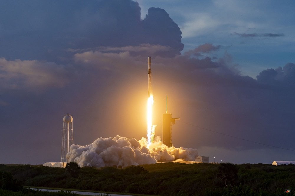 1607328576 mz5aq6n - فضاپیمای دوم SpaceX به مقصد ایستگاه فضایی با موفقیت پرتاب شد