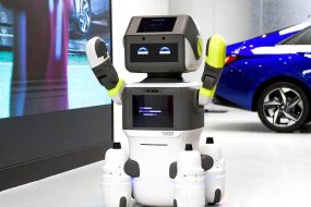 1611678997 kia robot 1 1280x720 1 285x190 - ربات هوشمند DAL-e دستاورد جدید هیوندای در خدمات مشتری مداری