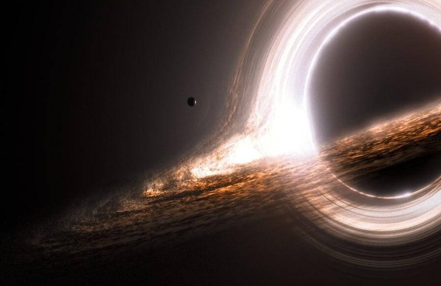 1612791837 black hole 5 - موجودات فضایی قادرند از سیاهچاله‌ ها انرژی استخراج کنند