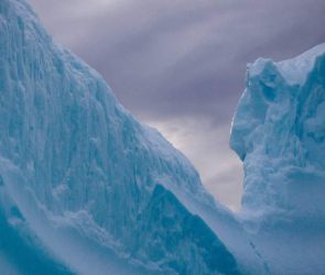 1623471686 antarctica main uns 1280x720 1 295x250 - یخ های جزیره پاین در قطب جنوب با سرعت در حال ذوب شدن است