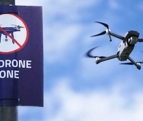 1615743778 drone license requirements 295x250 - قوانین نهایی FAA در مورد پهپادها از 21 آوریل اجرایی می شوند