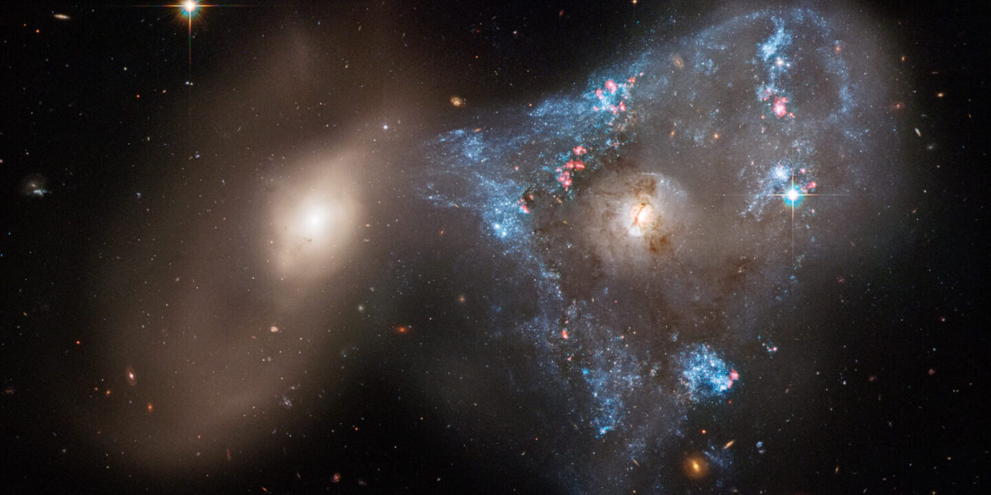 ادغام دو کهکشان از نگاه هابل