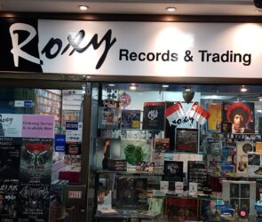 سی دی ها پس از 17 سال افزایش فروش داشته اند