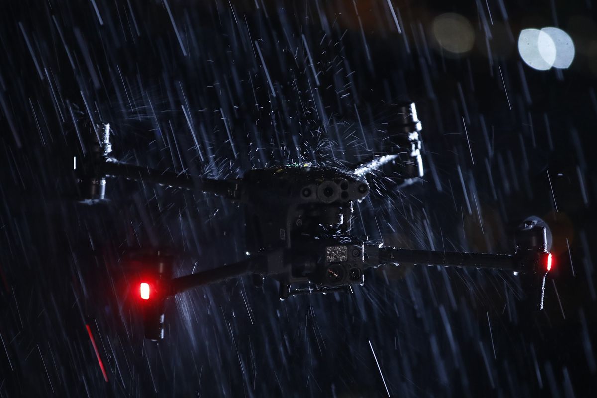 DJI M30 Drone - پهپاد DJI M30 می تواند در برف و باران پرواز کند