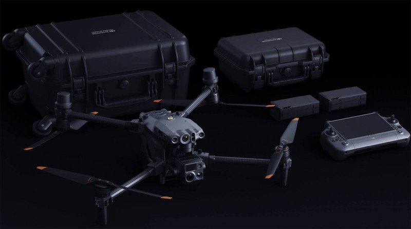 DJI Matrice 30 drone 800x447 1 - پهپاد DJI M30 می تواند در برف و باران پرواز کند