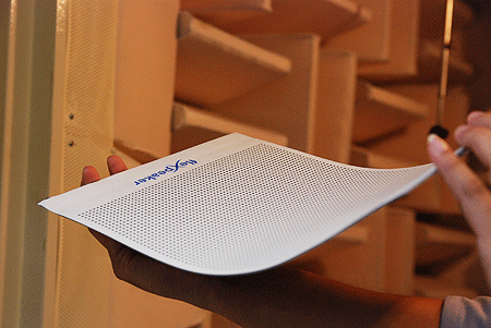 img120160803075636251 - مهندسان MIT یک بلندگوی انعطاف‌پذیر و نازک کاغذی ساختند