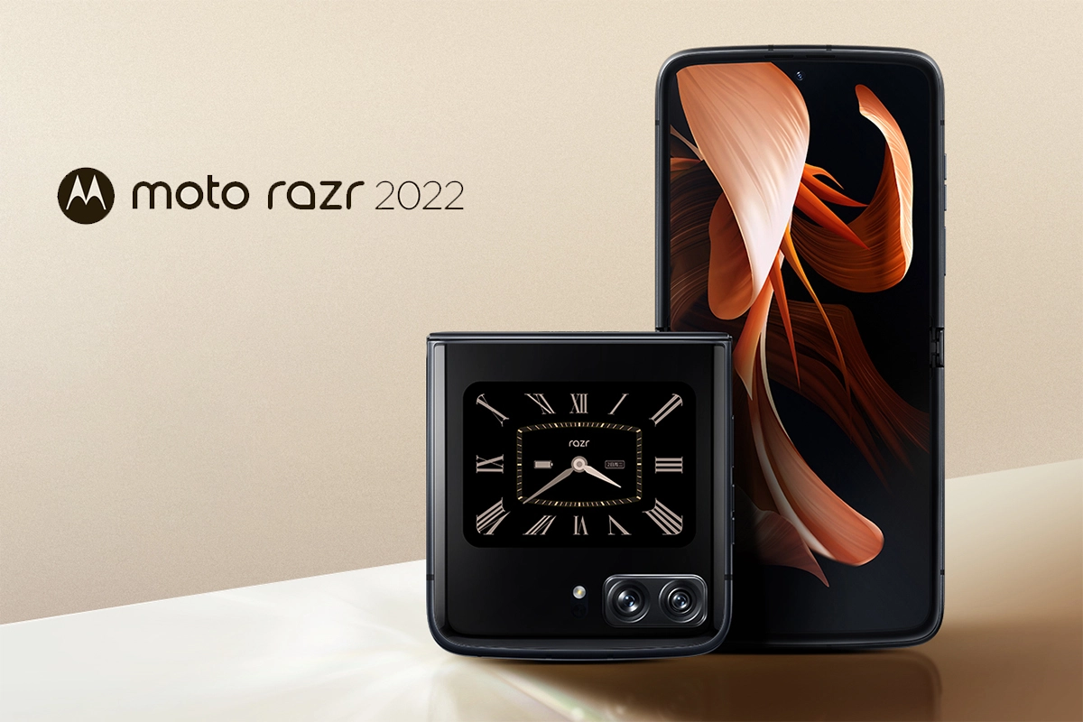 Motorola Moto Razr launch poster featured - گوشی تاشوی موتورولا Razr 2022 عرضه شد، اما فقط در چین