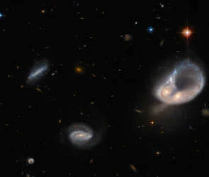 9f3223c0 6ce4 11ed b7fc 2ddb20c8213b 295x250 - کشف دو کهکشان درحال برخورد توسط هابل