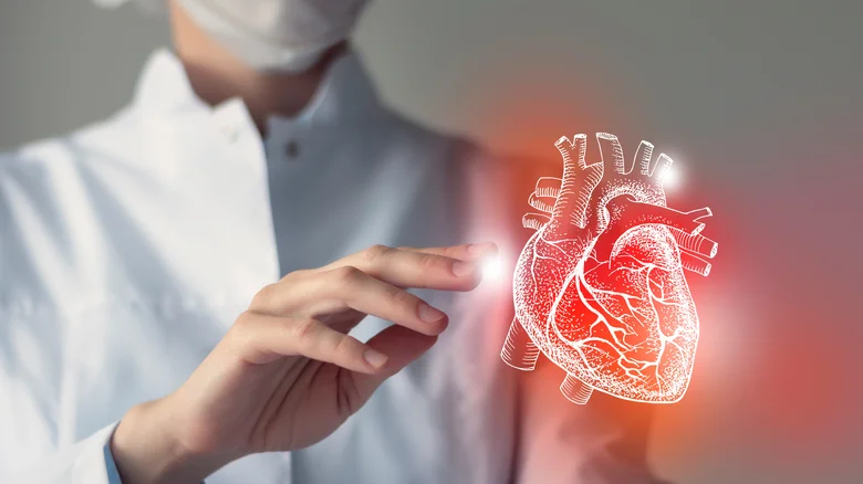heart attack predictions and heart health improvement 1681484776 - هوش مصنوعی و خدمات درمانی: آینده ای روشن برای بیماران و پزشکان